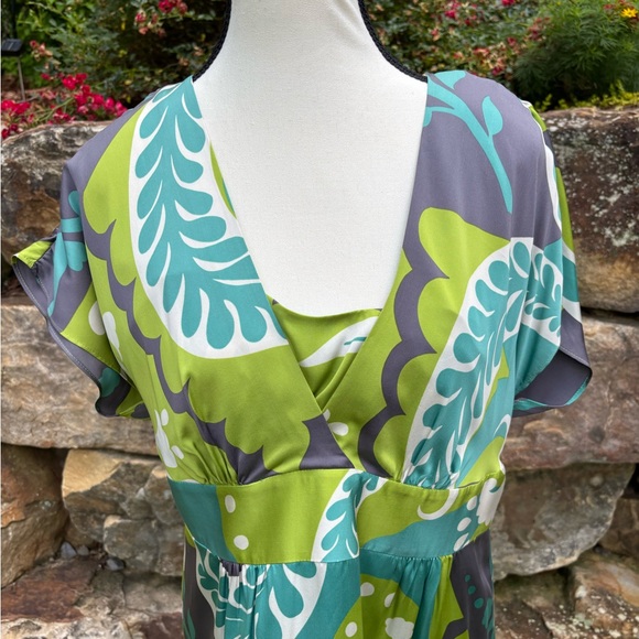 NWT Silk Biden Size 10Reg Vibrant Green and Gray Patterned Dress - Picture 2 of 4